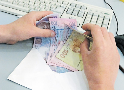 В июле у украинцев возросла средняя зарплата