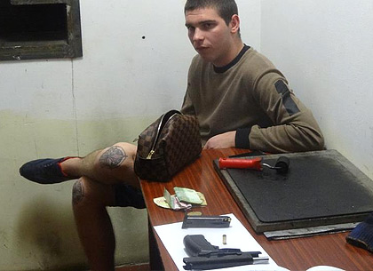«Харьков-1» опять задержал одиозного «писающего мажора»: тот размахивал пистолетом в кафе на Данилевского (ФОТО)