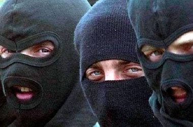 В Харькове мужчины в балаклавах ворвались в частный дом и открыли стрельбу (Уточнено, Дополнено)