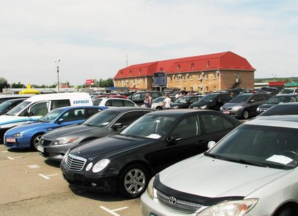 В Украине отменяют спецпошлины на импортные автомобили