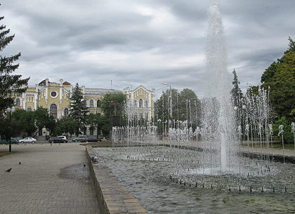 На месте «сквера с фонтаном» на площади Руднева был когда-то шикарный дом (ФОТО)