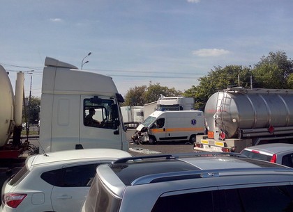 Из-за аварии «скорой», грузовика и маршрутки выросла километровая пробка (ФОТО, СХЕМА)