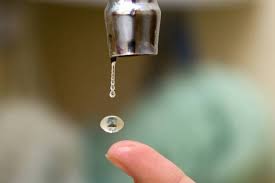 Харьковчанам рекомендуют запастись водой на случай экстренных отключений
