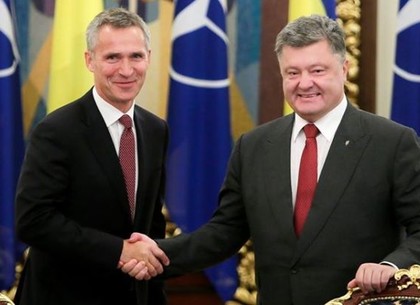 Украина расширила сотрудничество с НАТО в оборонной сфере: подписаны еще три договора
