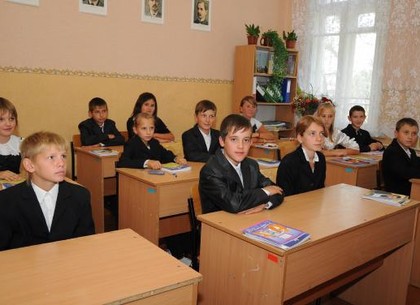 В школах Харьковщины установили теплосберегающие окна