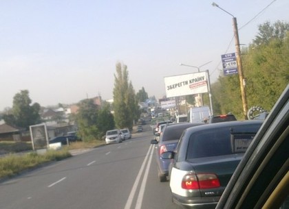 Утреннее ДТП в районе Барабашово парализовало движение на Салтовке (ФОТО)