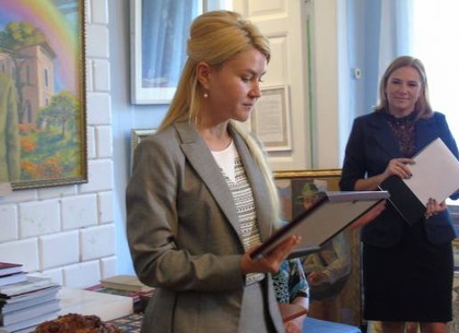 Юлия Светличная приняла участие в праздновании 60-летия Пархомовского художественного музея