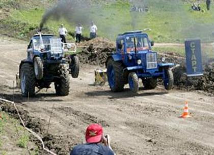 На Харьковщине устроят гонки на тракторах. Главный приз – трактор от «ХТЗ»