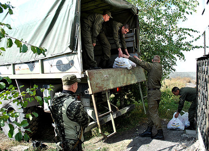 Харьковские нацгвардейцы доставили гуманитарную помощь пенсионерам Луганщины