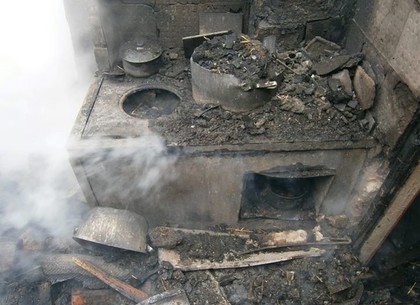 Из-за печного отопления под Харьковом сгорели два дома