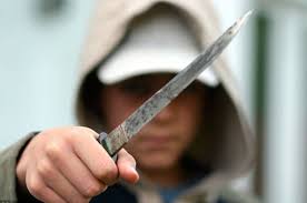 В Солоницевке в киоск ворвался грабитель с ножом и вынес всю кассу