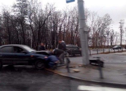 Водителям обещают опасную неделю: утренние ДТП в Харькове