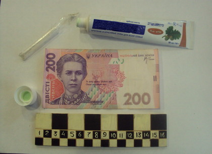 Харьковский зэк остался без денег в зубной пасте и самогона в перспективе (ФОТО)