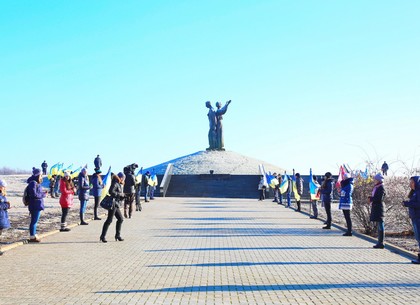 На Харьковщине проходят мероприятия ко Дню памяти жертв голодоморов (ФОТО)