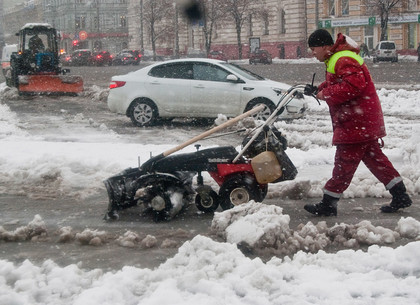 Сильный снег в Харькове