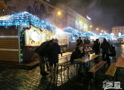 Новогодняя ярмарка на площади Свободы: вместо шашлыка - блюда высокой кухни