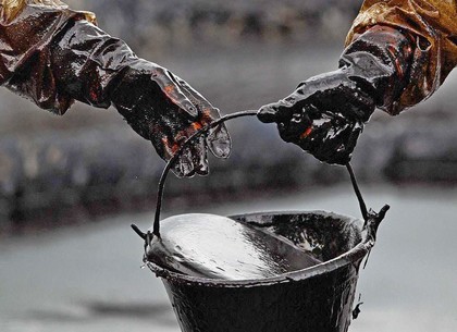 Стоимость нефти рухнула ниже 40 долларов за баррель