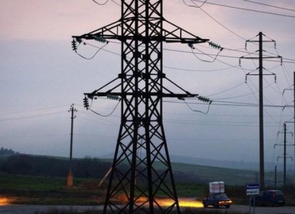 Кабмин вводит временные чрезвычайные меры на рынке электроэнергии