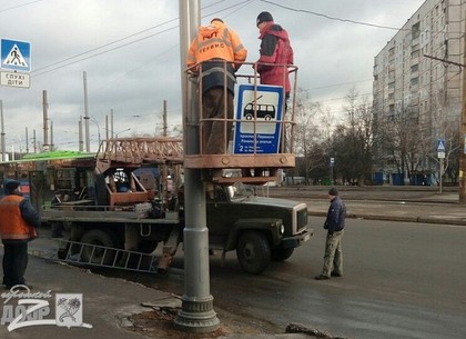 На Алексеевке готовятся к пуску троллейбусов по проспекту Победы (ФОТО)