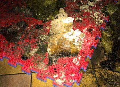 Пожар в гостинице «Металлист»: пострадал зал карате (ФОТО)