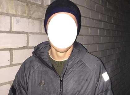 В Харькове полицейский поймал вора, который залез в дом его соседей