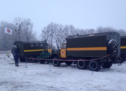 На Харьковщине семья с ребенком застряла на трассе в сильный мороз