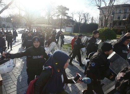 Взрыв в Стамбуле: турецкая полиция задержала россиян