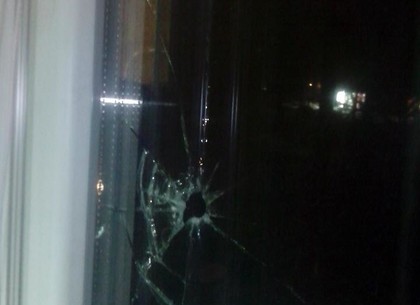 В Харькове стреляли по окнам дома помощника нардепа (ФОТО)
