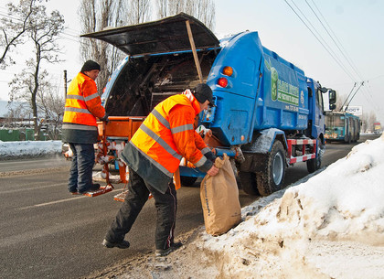 Как вывозят мусор из частного сектора в Харькове
