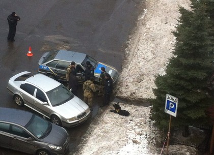 В Харькове ищут взрывчатку в здании БТИ (ФОТО)