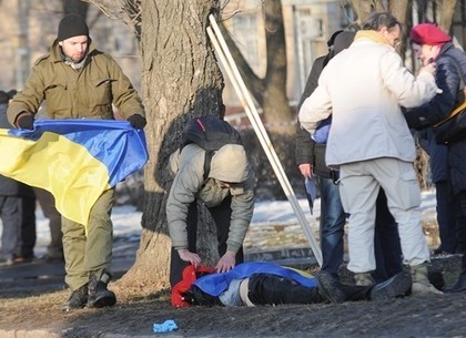 Возле Дворца спорта увековечат память жертв теракта