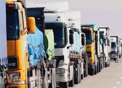 Россия официально запретила движение украинских грузовиков по своей территории