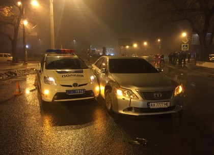 Очередная полицейская Toyota Prius попала в ДТП в центре Харькова (ФОТО, ВИДЕО)