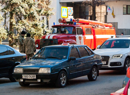 В Харькове вновь искали взрывчатку в ОГА (ФОТО)