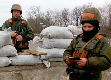 Харьковские нацгвардейцы задержали на блокпосту женщину-боевика