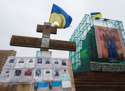 У Кернеса рассматривают петицию о фонтане с лавочками на месте постамента Ленина