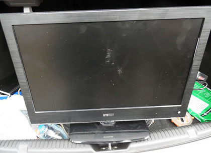 На Харьковщине двое грабителей избили мужчину и вынесли телевизор из его дома