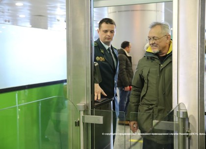 Украинцы, прибывающие в аэропорт  «Харьков», будут проходить пограничный контроль за считанные секунды