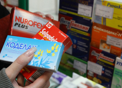 На Харьковщине полиция накрыла сеть аптек, торговавших опасными таблетками
