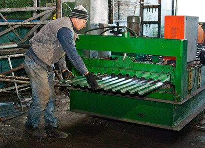 Харьковские коммунальщики запустили собственное производство стройматериалов для ремонта крыш