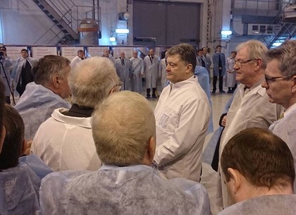 Порошенко принял участие во вводе в эксплуатацию ядерной установки в Харькове (ФОТО, Обновлено)