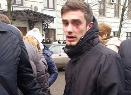 Митинг за отставку Шокина в Харькове: потасовки и вновь избитый Олейник (ФОТО)