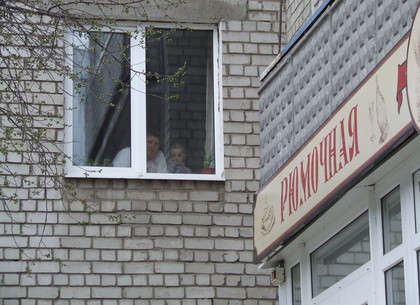 Харьковчане просят закрыть наливайки на первых этажах домов