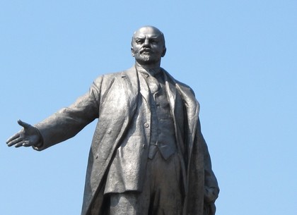 Минкультуры разрешило снести шесть десятков коммунистических памятников в Харькове