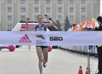 Победу на марафоне в забеге на 10 километров одержала харьковчанка