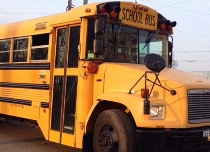 School bus по-харьковски: по улицам города разъезжает необычный автобус (ФОТО)