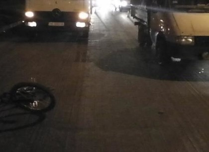 Вечером на Красношкольной набережной сбили велосипедиста