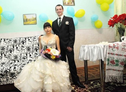 В Харькове пожизненно осужденная вышла замуж за прихожанина (ФОТО)