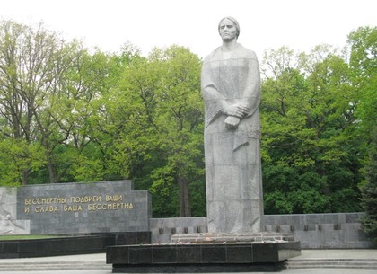 Мемориал Славы благоустроили ко Дню Победы