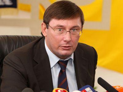 Порошенко предложил Раде Луценко на пост генпрокурора